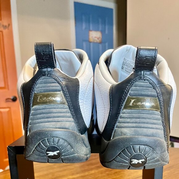 Men's 2021 Reebok Answer IV 'Step Over' Black & White Sneaker Size 11.5 - Picture 5 of 8